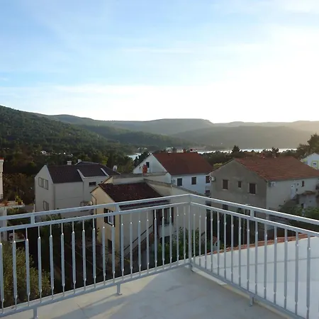 Apartment With A Parking Space Stari Grad, Hvar - 18458 Stari Grad (Hvar)